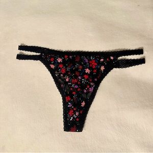 PINK Medium Lace Strappy Thong